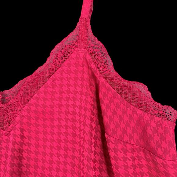 Torrid Womens Lace Trim Cami Top Sz 1X Red Houndstooth Spaghetti Strap - Picture 8 of 10